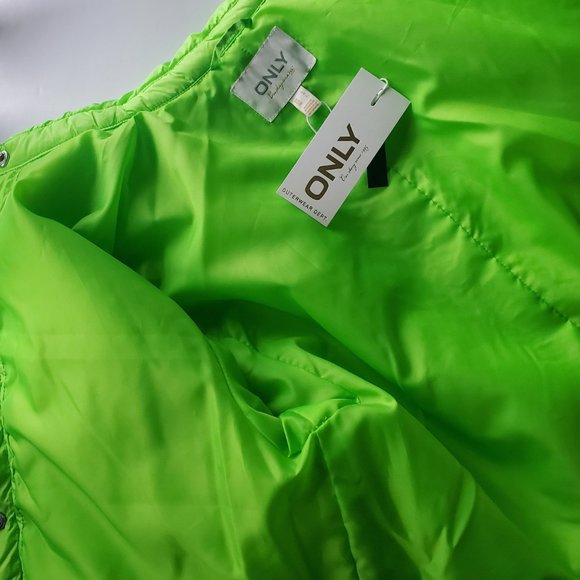 NWT Cropped Puffer Jacket CASSIDY Shacket by ONLY Vibrant Jasmine Green Boxy L - Picture 12 of 12